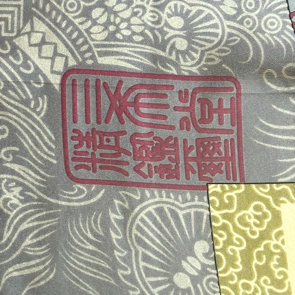 Large Japanese Pictorial Silk Scarf - Picture 13 of 17